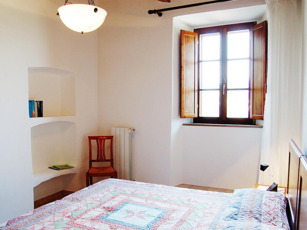 Le Valli Aparthotel Pomarance Ruang foto
