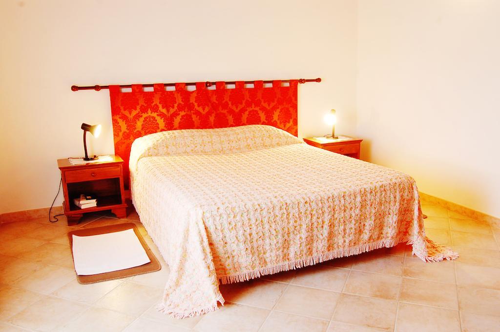 Le Valli Aparthotel Pomarance Bagian luar foto