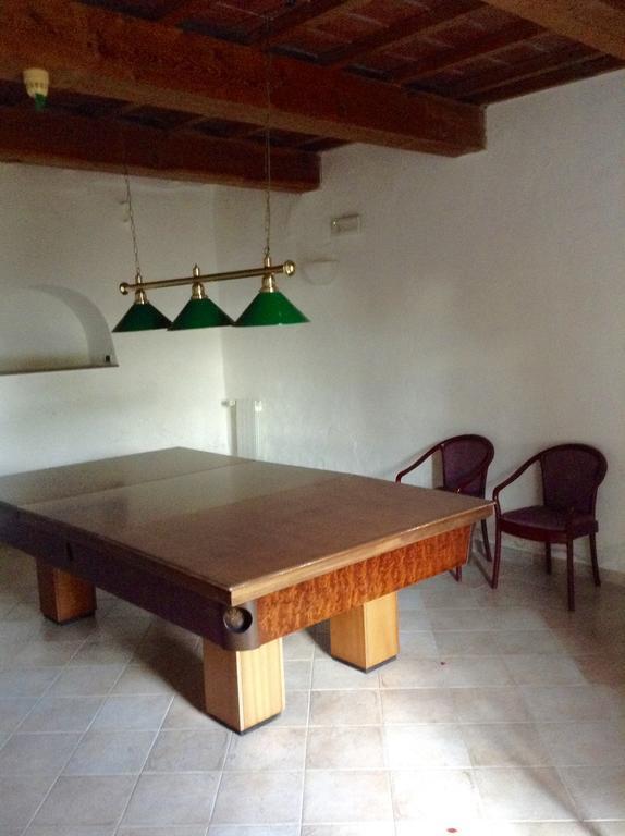 Le Valli Aparthotel Pomarance Bagian luar foto